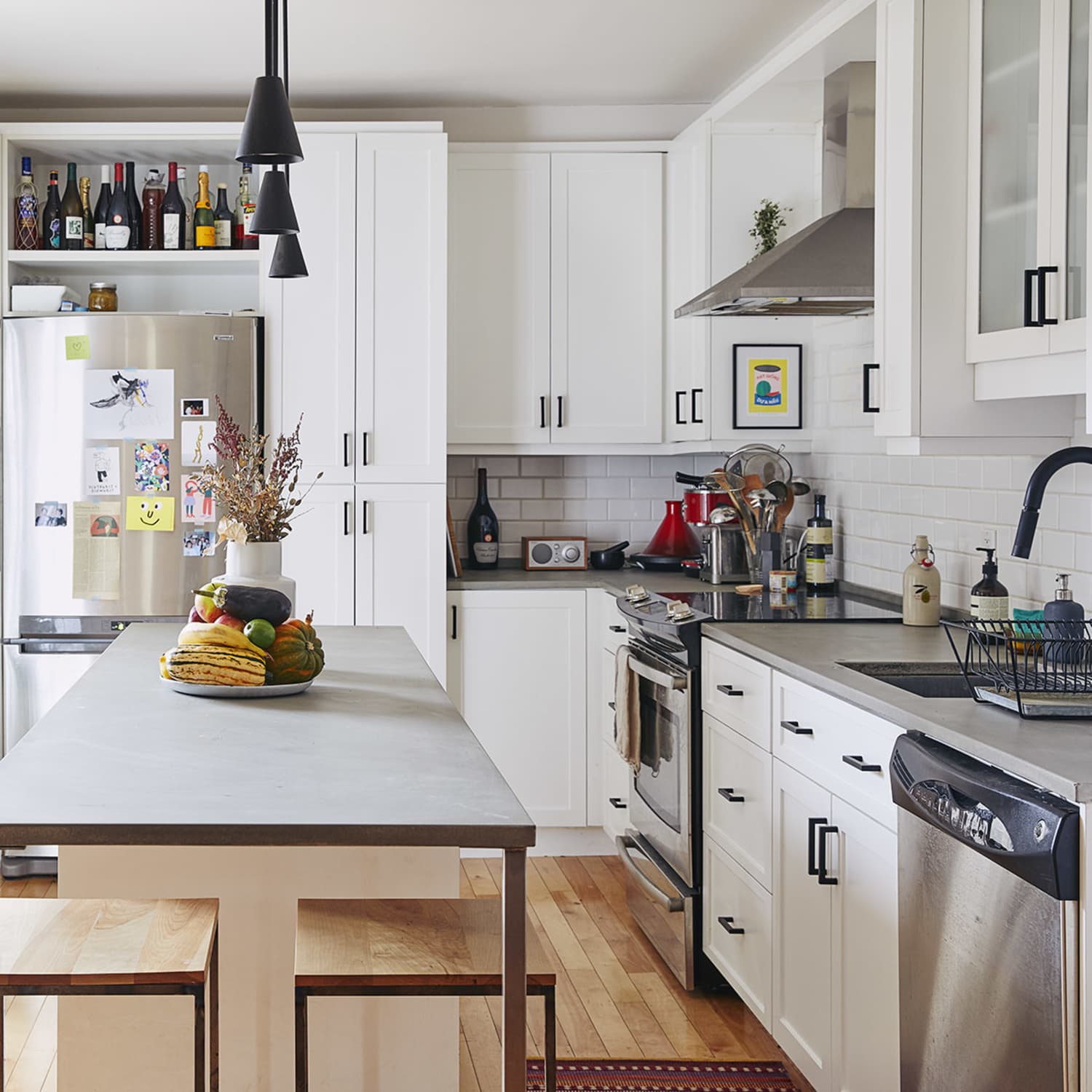 Apartment kitchen hot sale decor